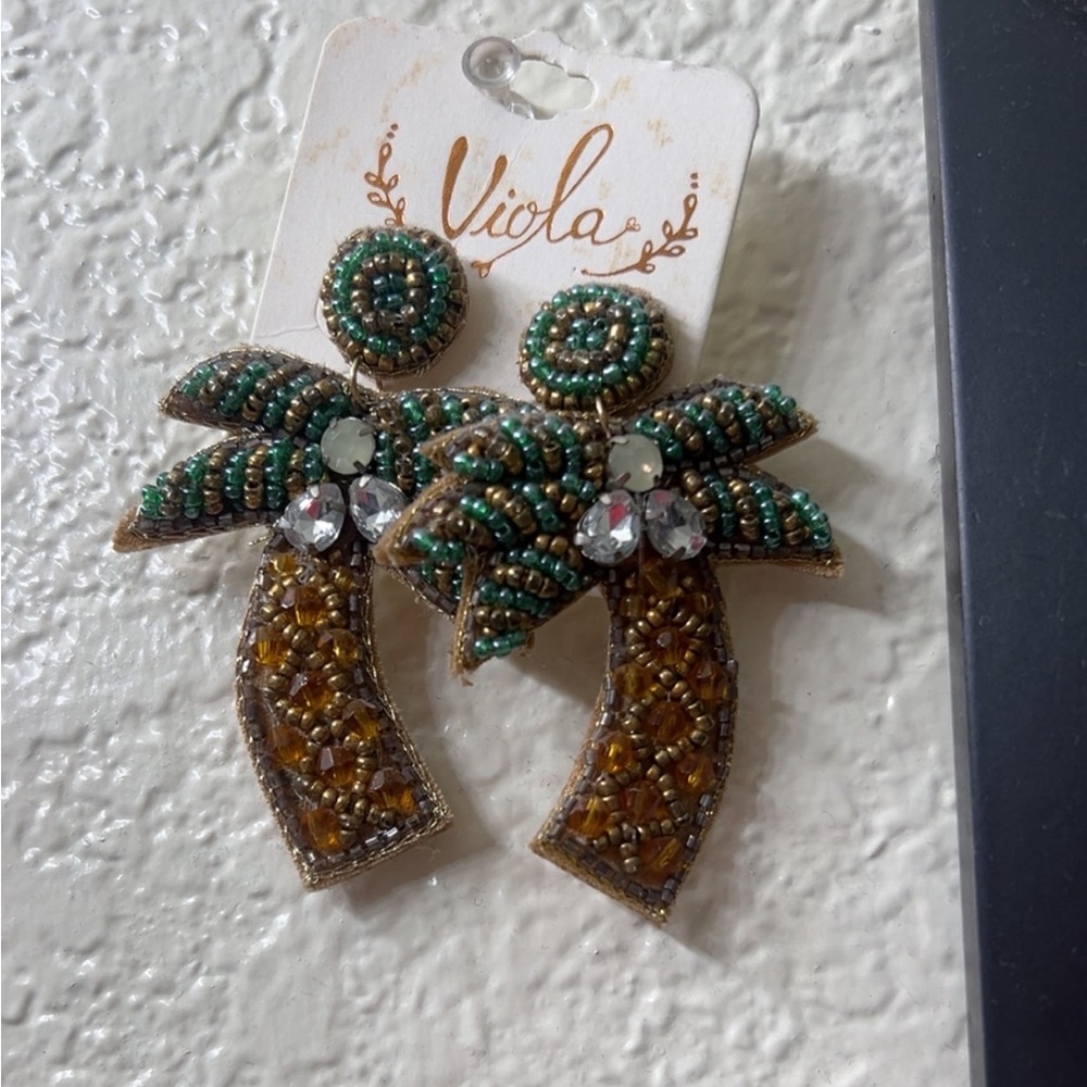 Beaded Palm Tree Earrings - Green and Gold